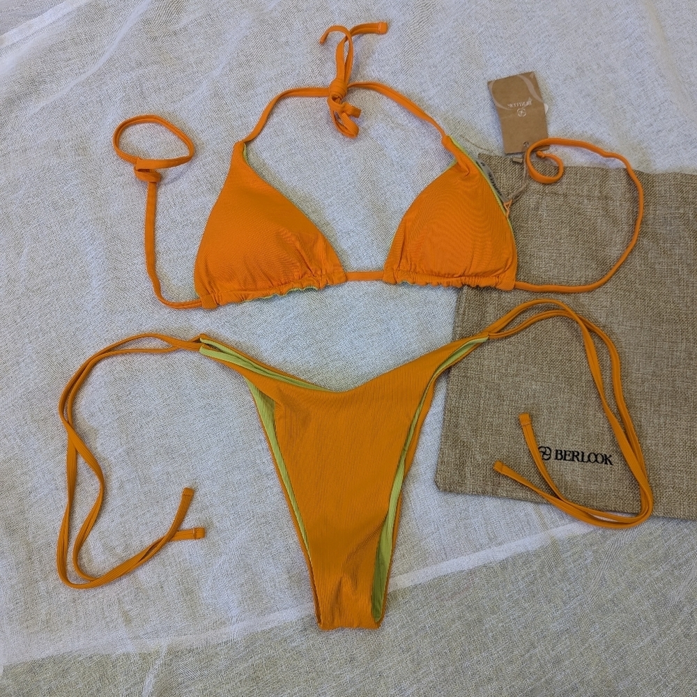 BNWT / Berlook/ Small/  Medium / Large / Reversible